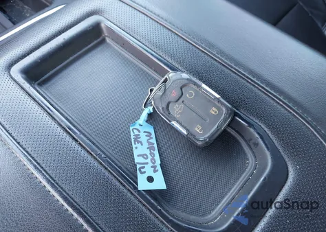 2019 Chevrolet Silverado 1500 High Country z USA, uszkodzony, nr VIN 1GCUYHEL3KZ210327